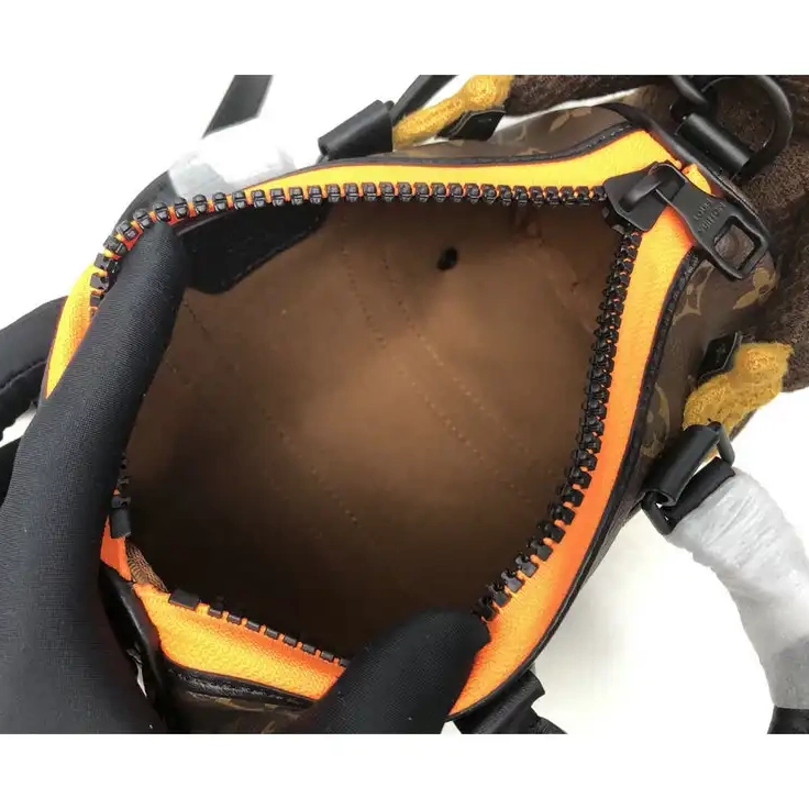 2204DJ0025 Bag LV 0802
